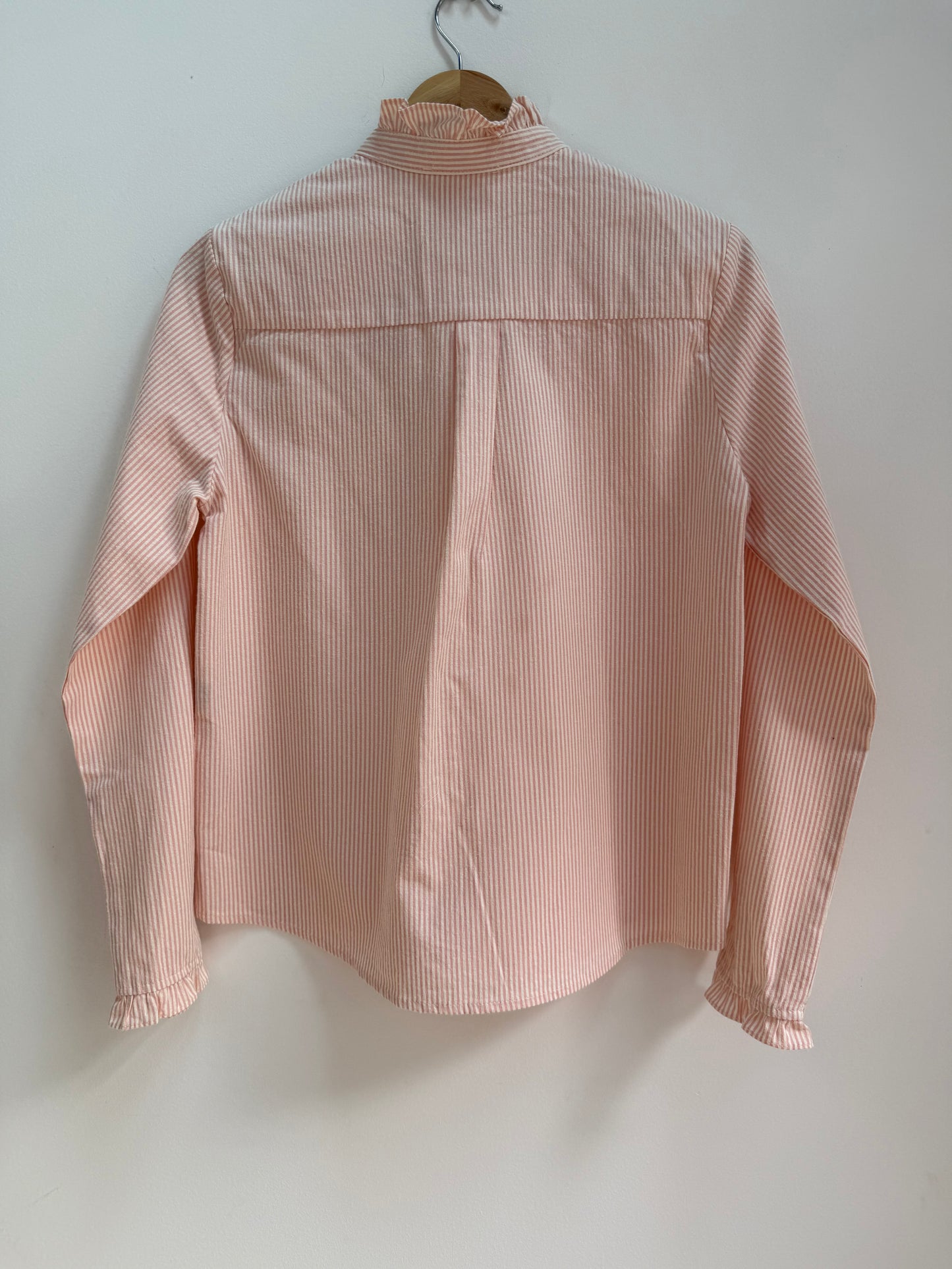 Chemise épaisse rayée à froufrous