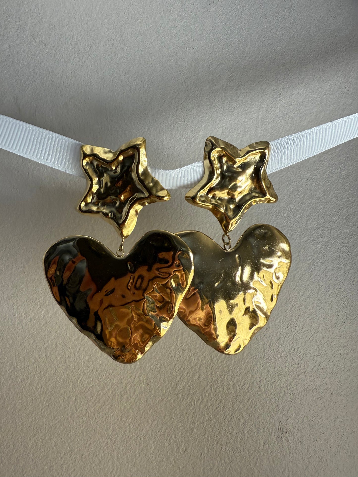 Boucles d'oreilles pendantes forme coeur/ étoile