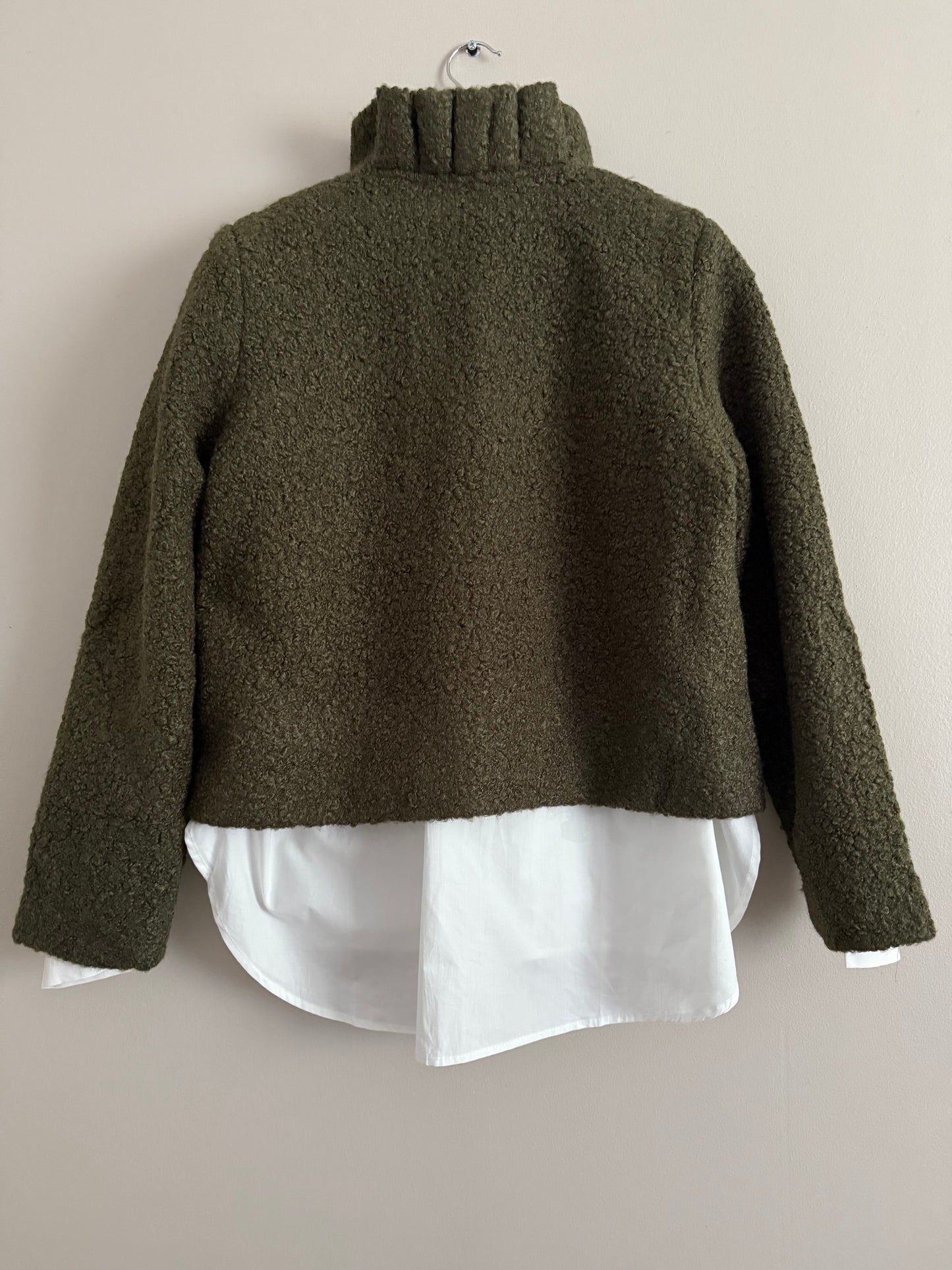 Veste avec col à bouclettes kaki