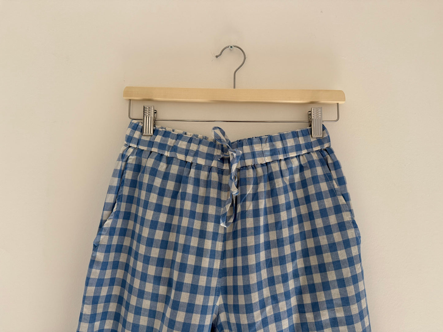 Pantalon droit Vichy bleu et blanc