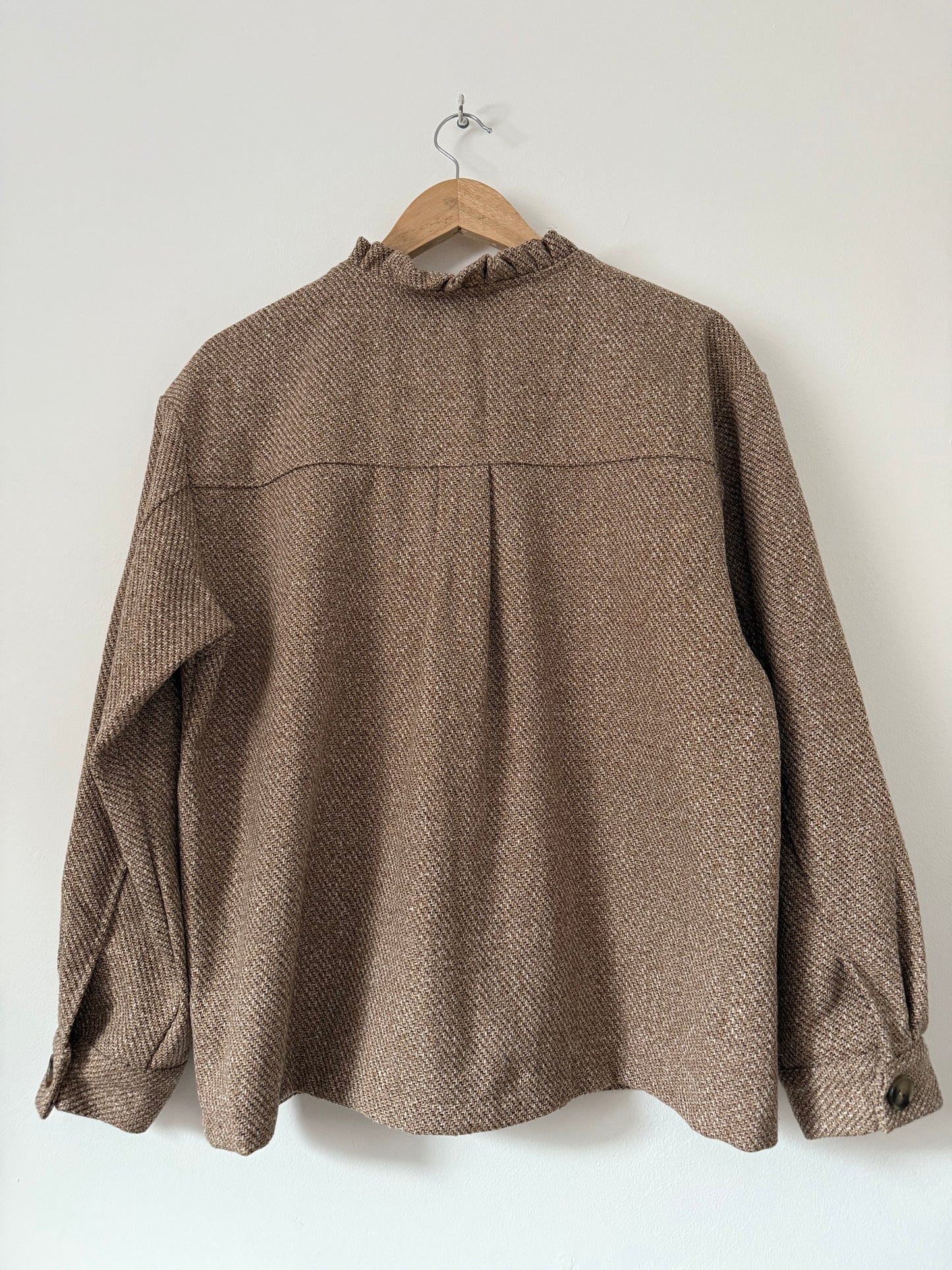 Veste chemise sans col avec boutons