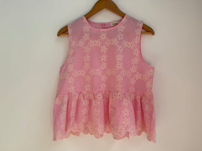 Débardeur à volants  rose avec broderies