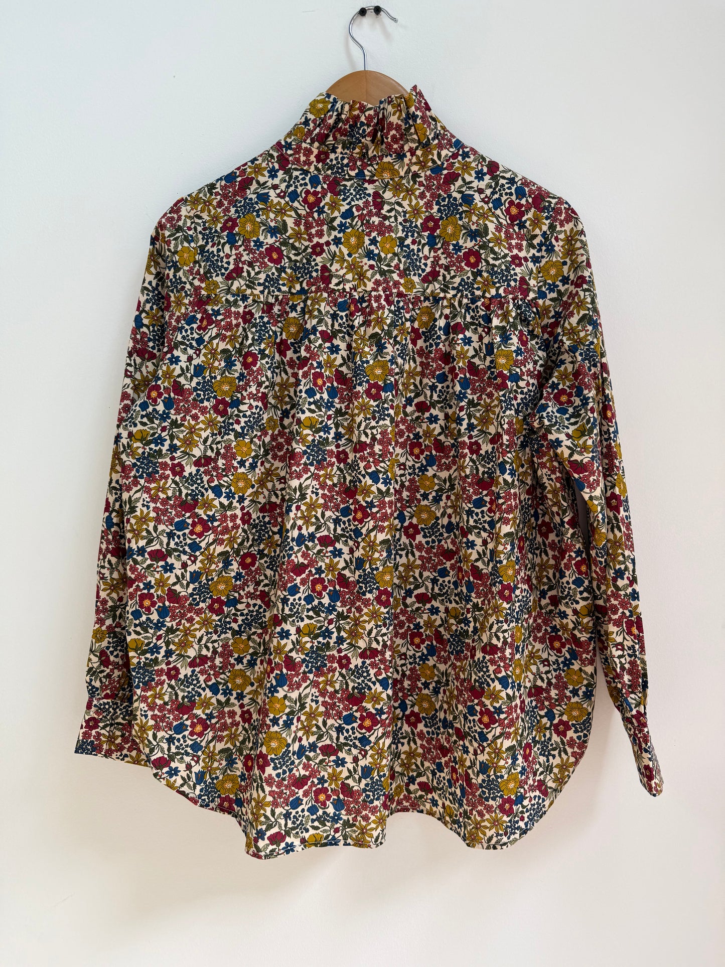 Chemise avec col imprimé floral Beige/ Bleue/ Bordeaux/ Vert