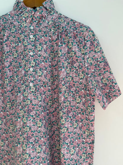 Robe avec grand col imprimé floral lilas