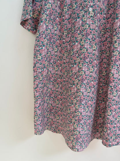 Robe avec grand col imprimé floral lilas
