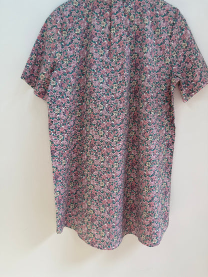 Robe avec grand col imprimé floral lilas