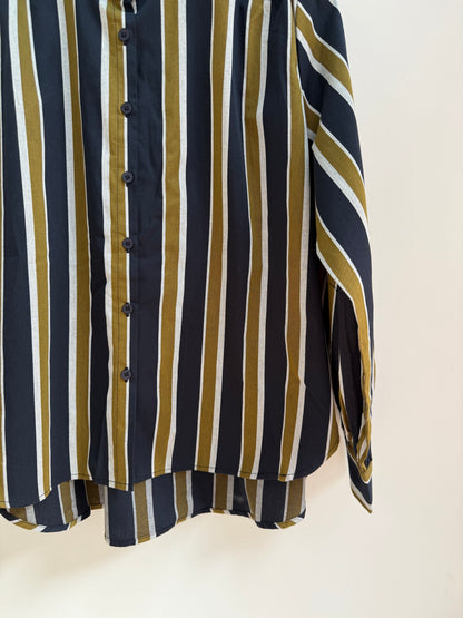 Chemise rayée avec grand col