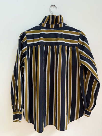 Chemise rayée avec grand col