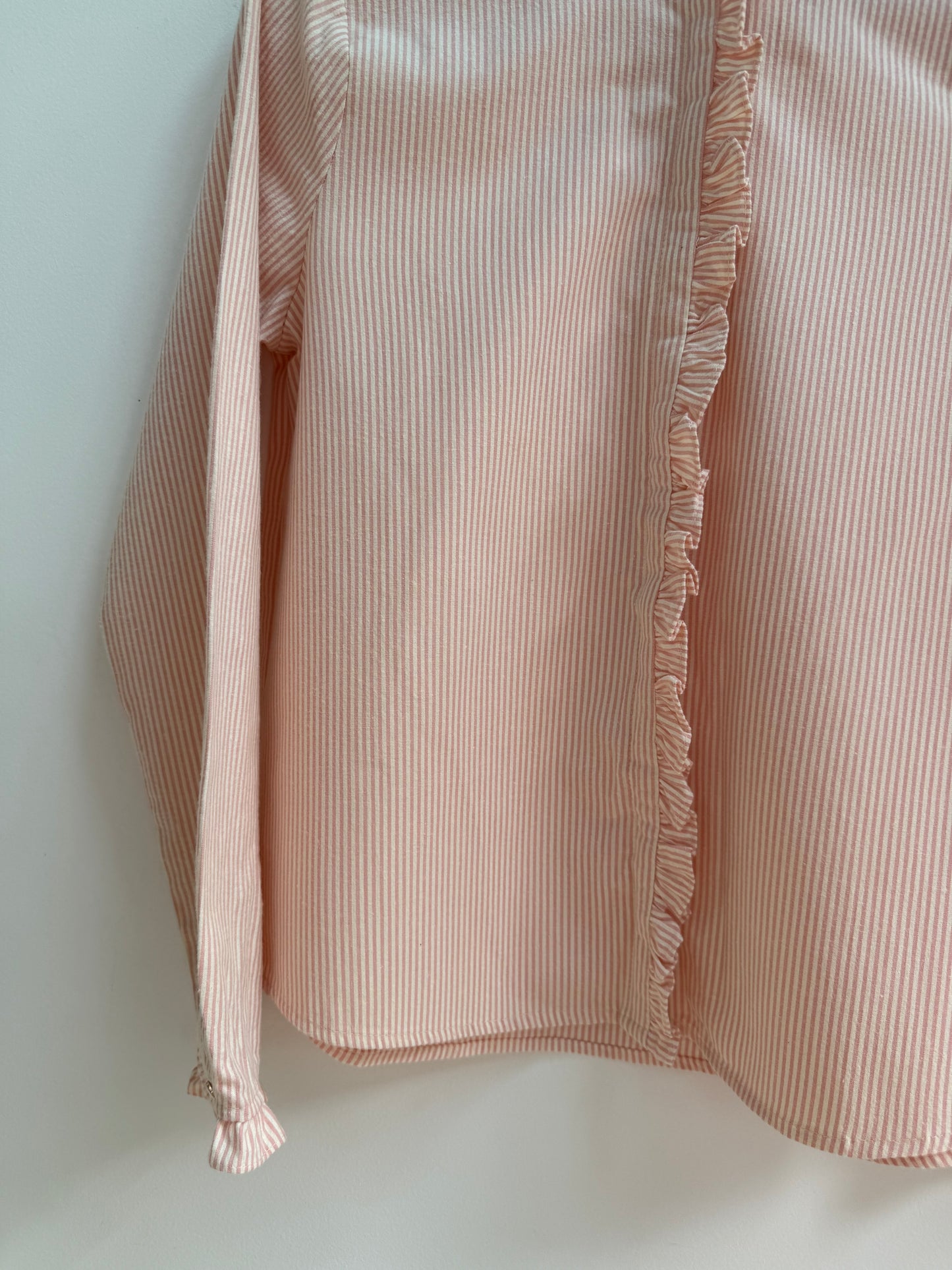 Chemise épaisse rayée à froufrous
