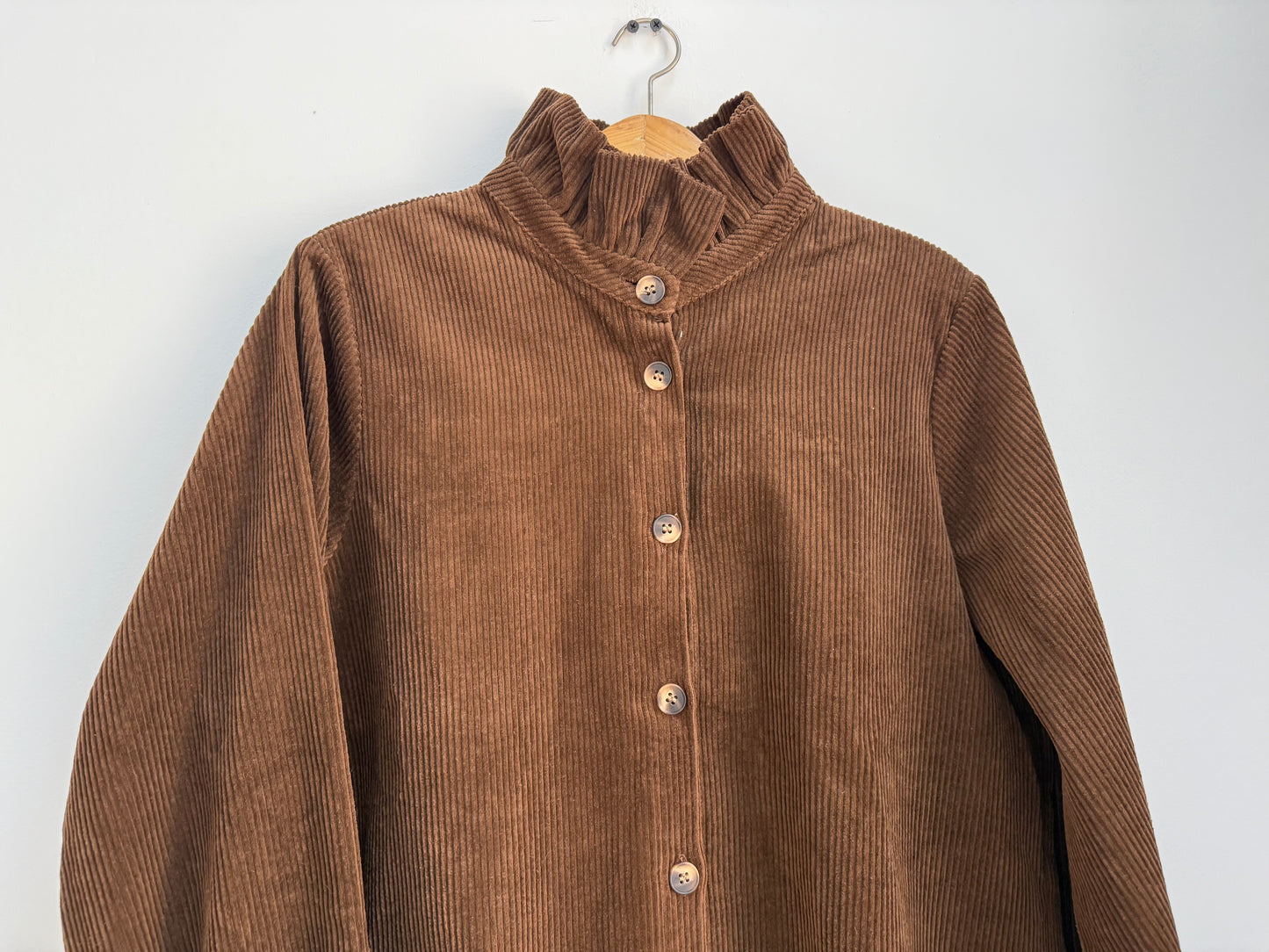 Sur chemise épaisse avec col en velours chocolat