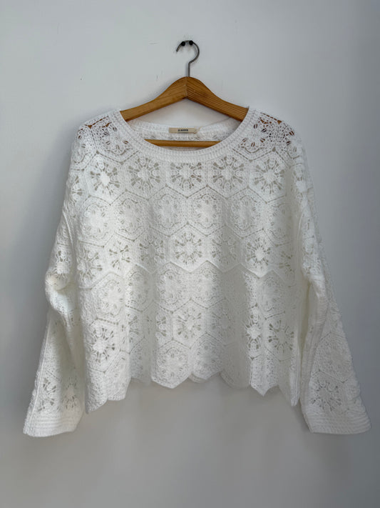 Pull type crochet blanc