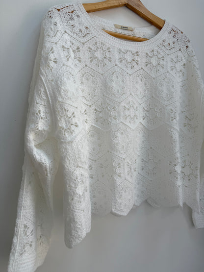 Pull type crochet blanc