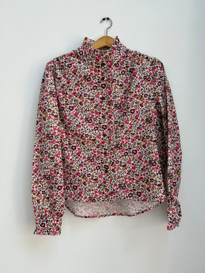 Chemise imprimé floral et froufrous
