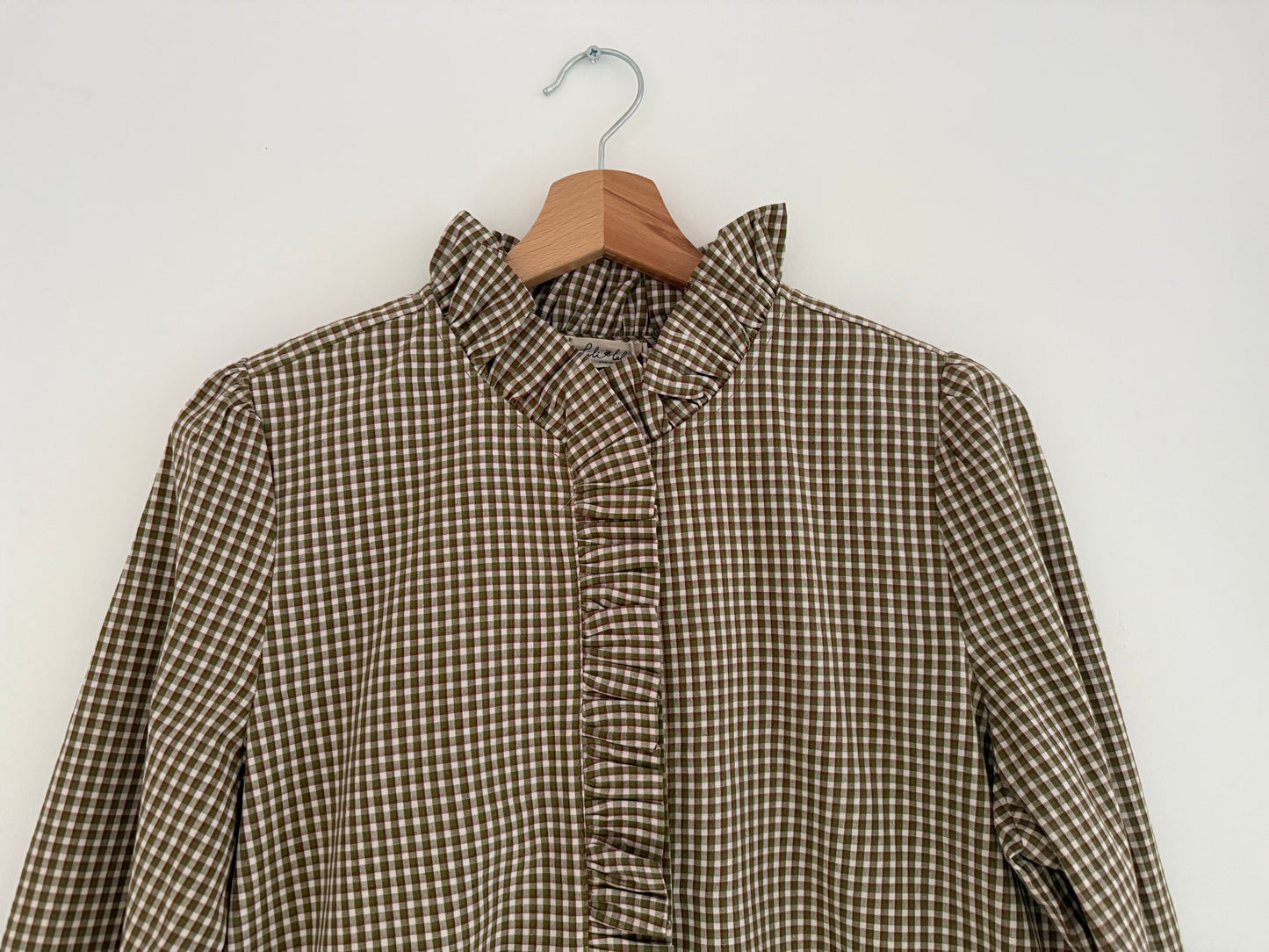 Chemise avec volants vichy kaki et beige