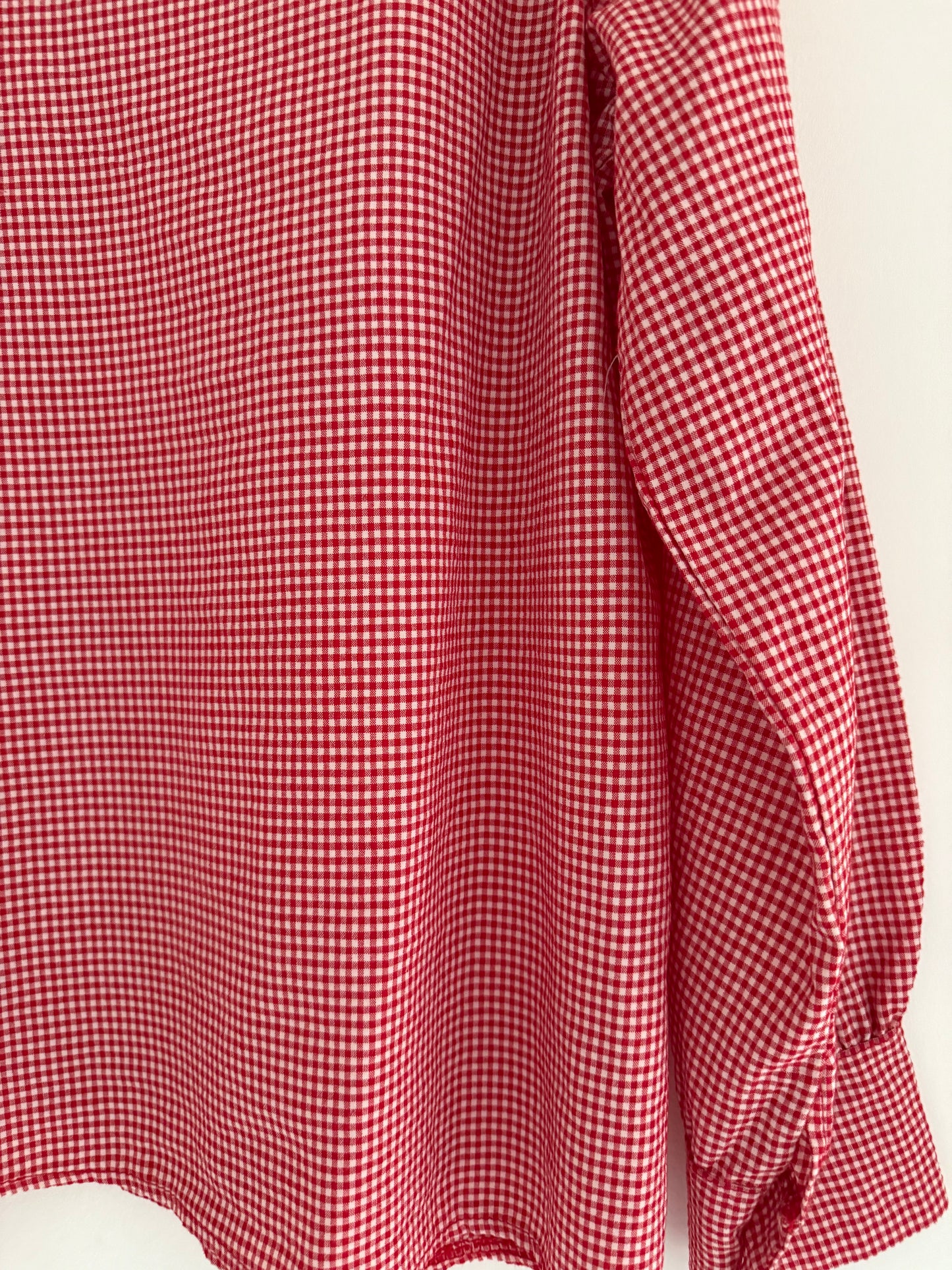 Chemise vichy rouge et blanche avec liseré bleu marine