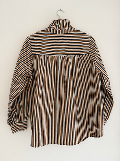 Sur chemise en jean rayée avec grand col