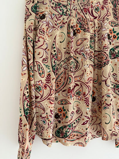 Chemise fluide beige avec motifs colorés