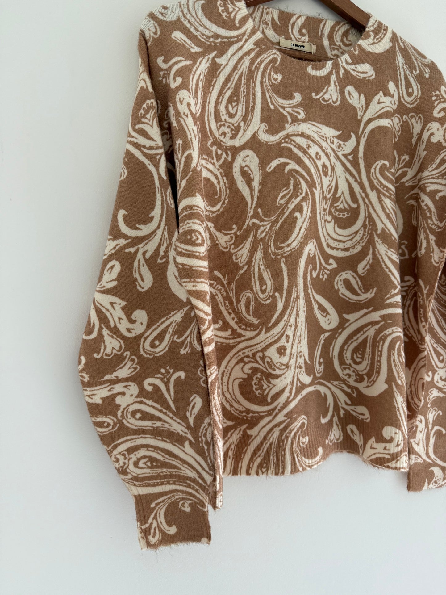 Pull col rond avec motifs