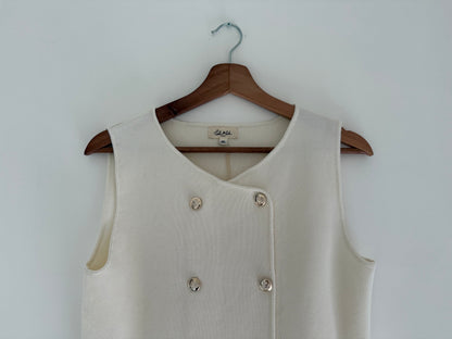 Débardeur beige avec boutons dorés
