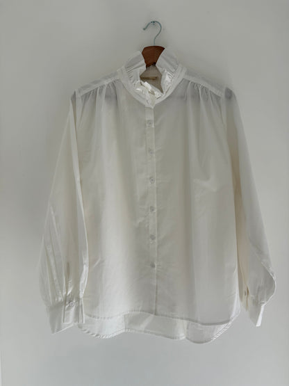 Chemise avec grand col blanche