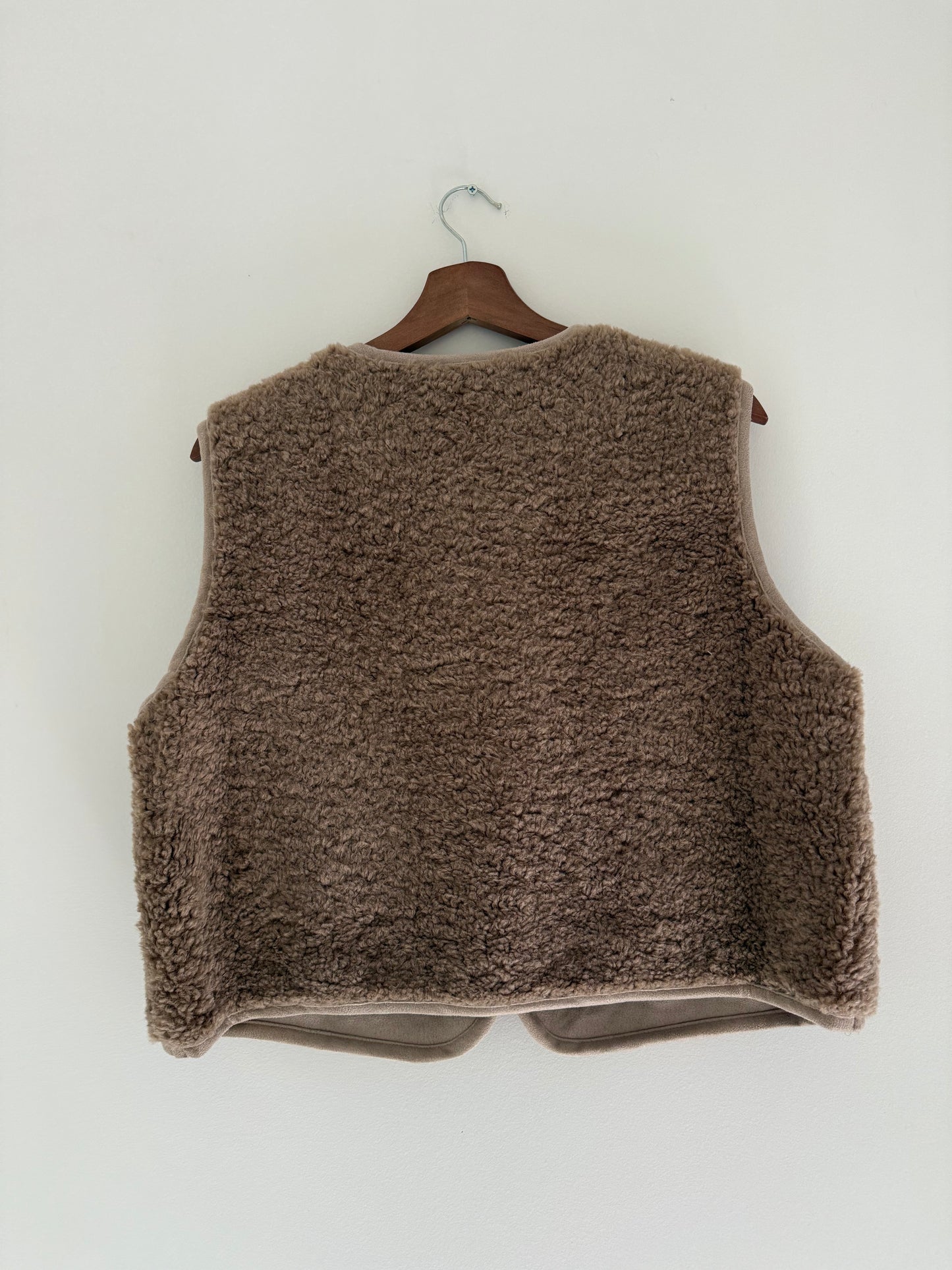 Gilet sans manches effet moumoute camel