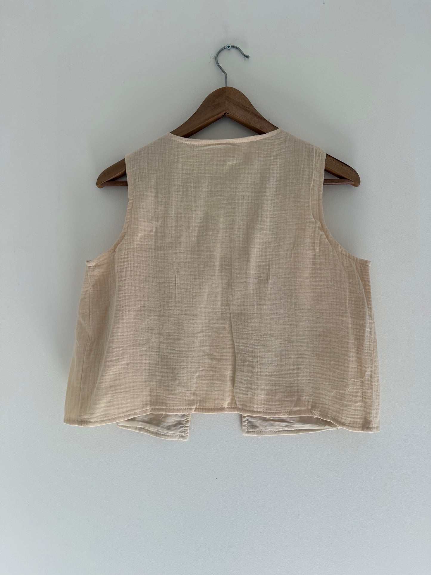 Gilet sans manches gaz de coton avec broderies