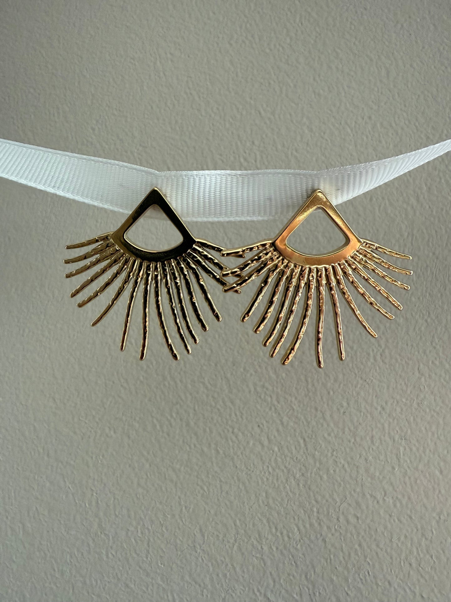 Boucles d'oreilles forme soleil/éventail