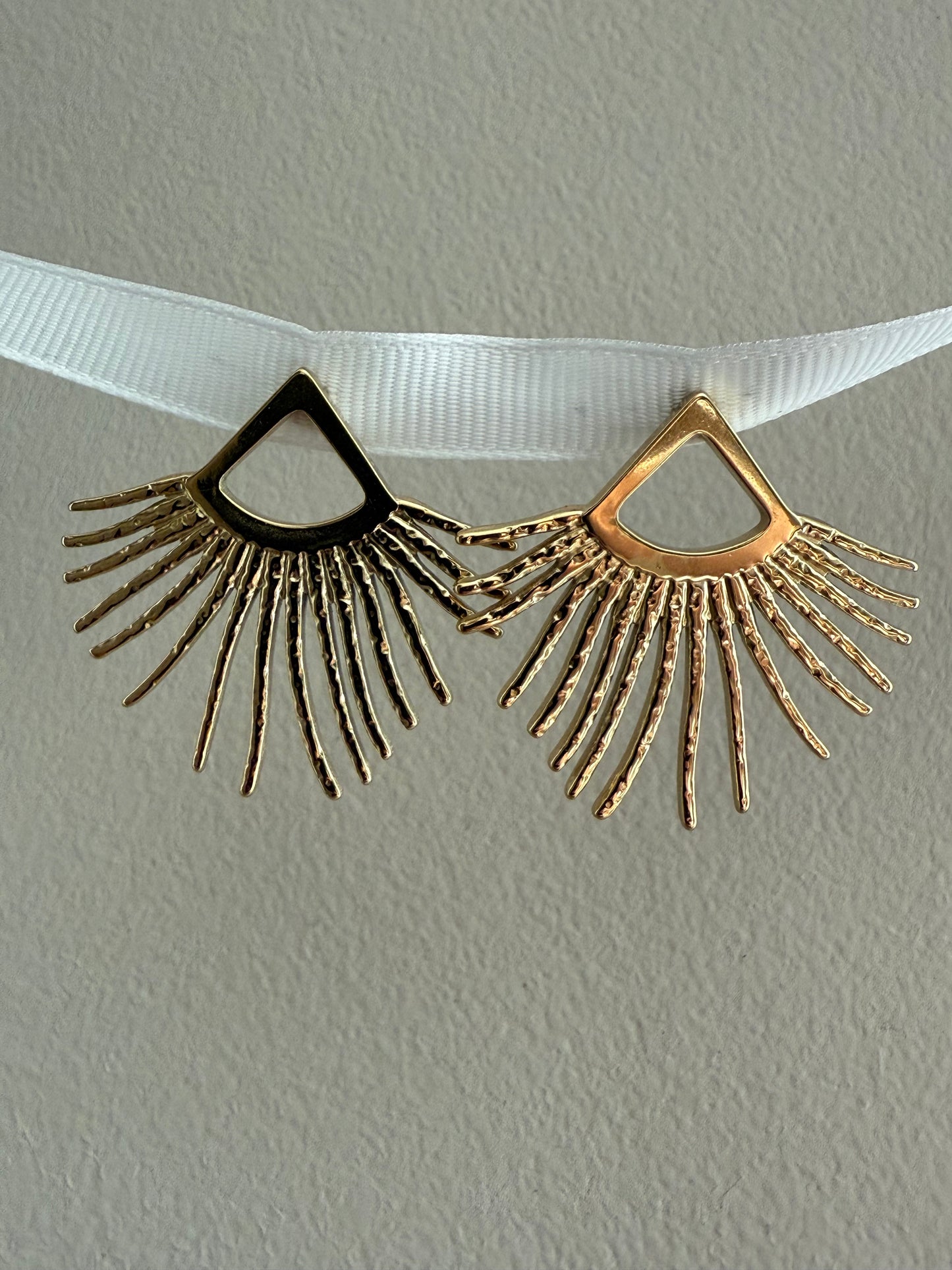Boucles d'oreilles forme soleil/éventail