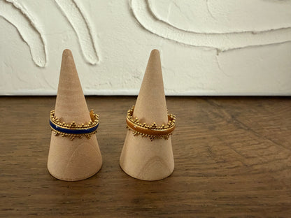 Bague anneau ouvert dorée avec bande de couleur