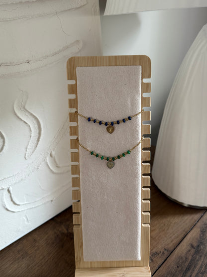 Bracelet fin maillons et perles avec coeur pendant doré