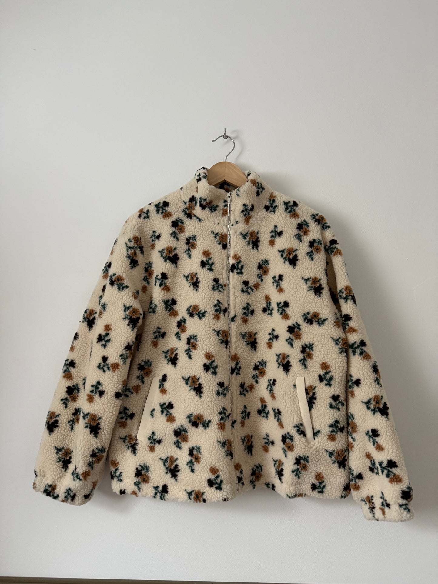 Veste polaire moumoute crème avec motifs