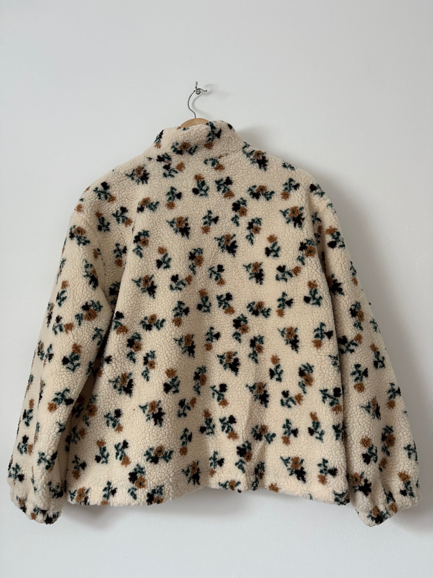 Veste polaire moumoute crème avec motifs