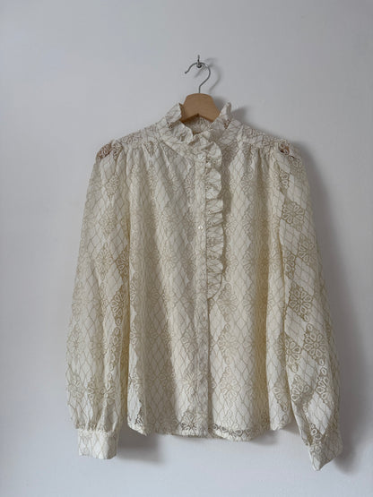 Chemise dentelle avec liseré doré