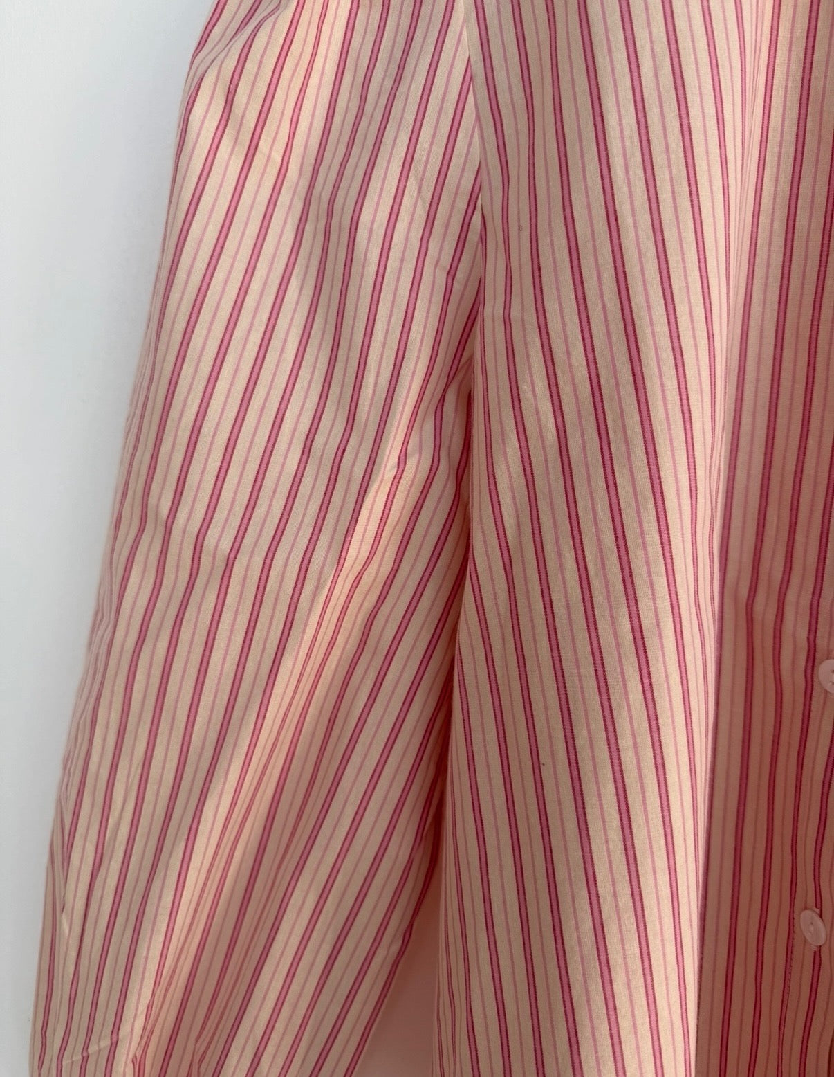 Blouse avec col volant crème rayée rose