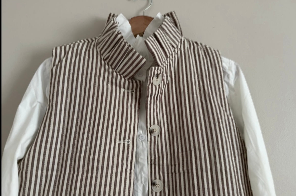 Gilet matelassé sans manches crème rayé marron